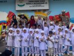 kehadiran-kasat-lantas-polres-pessel-ke-tk-bhayangkari-05-painan-disambut-riang-gembira