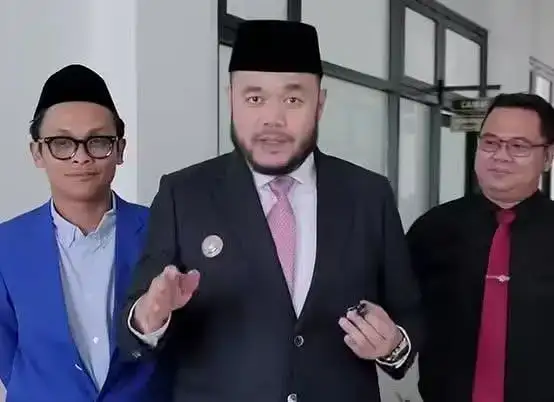 mulai-1-november,-seluruh-ketua-rt-di-padang-harus-lakukan-ini! mulai-1-november,-seluruh-ketua-rt-di-padang-harus-lakukan-ini!