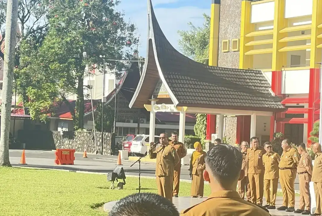 sekdaprov-sumbar-tegaskan-awal-2026,-administrasi-pemerintah-beralih-ke-sistem-digital sekdaprov-sumbar-tegaskan-awal-2026,-administrasi-pemerintah-beralih-ke-sistem-digital