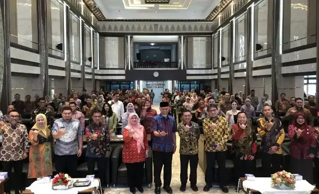 mahyeldi:-pembiayaan-kreatif-jadi-jalan-baru-bangun-daerah-ditengah-keterbatasan-fiskal mahyeldi:-pembiayaan-kreatif-jadi-jalan-baru-bangun-daerah-ditengah-keterbatasan-fiskal
