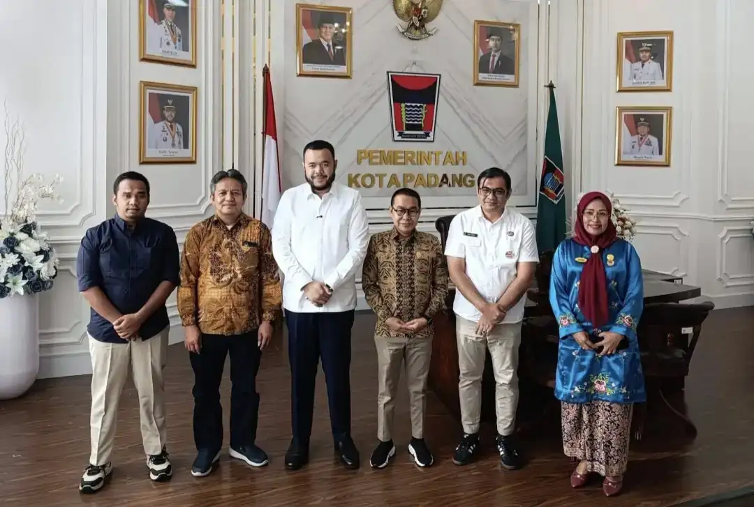 visitasi-badan-publik,-ketua-ki-sumbar:-lompatan-kota-padang-jauh-tinggi visitasi-badan-publik,-ketua-ki-sumbar:-lompatan-kota-padang-jauh-tinggi
