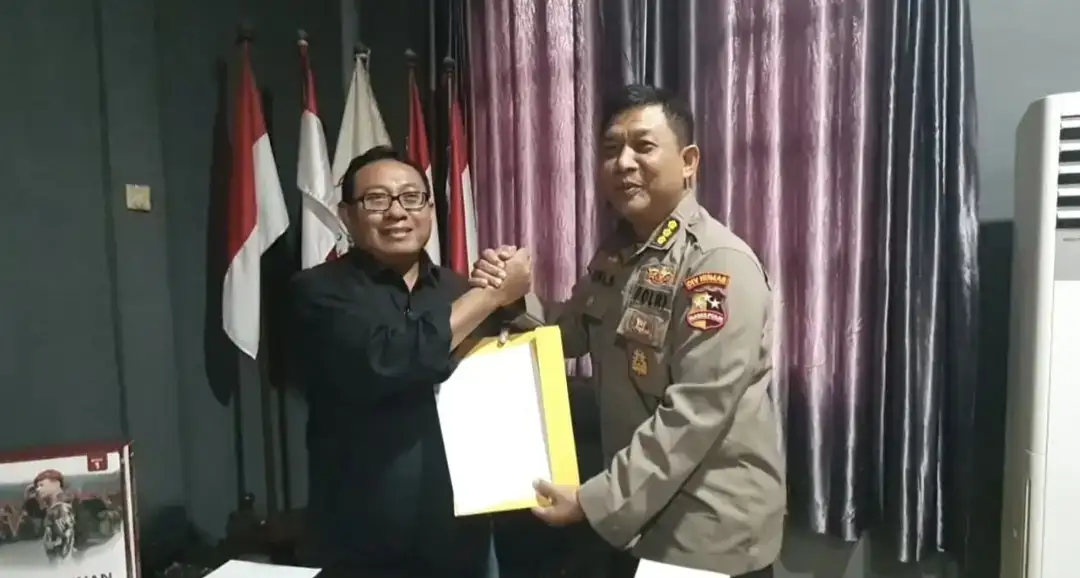 kombes-pol-dwi-sulistyawan,-sh,-sik,-msi.:-wujud-nyata-transformasi-polri-menuju-era-digital-dan-globalisasi kombes-pol-dwi-sulistyawan,-sh,-sik,-msi.:-wujud-nyata-transformasi-polri-menuju-era-digital-dan-globalisasi