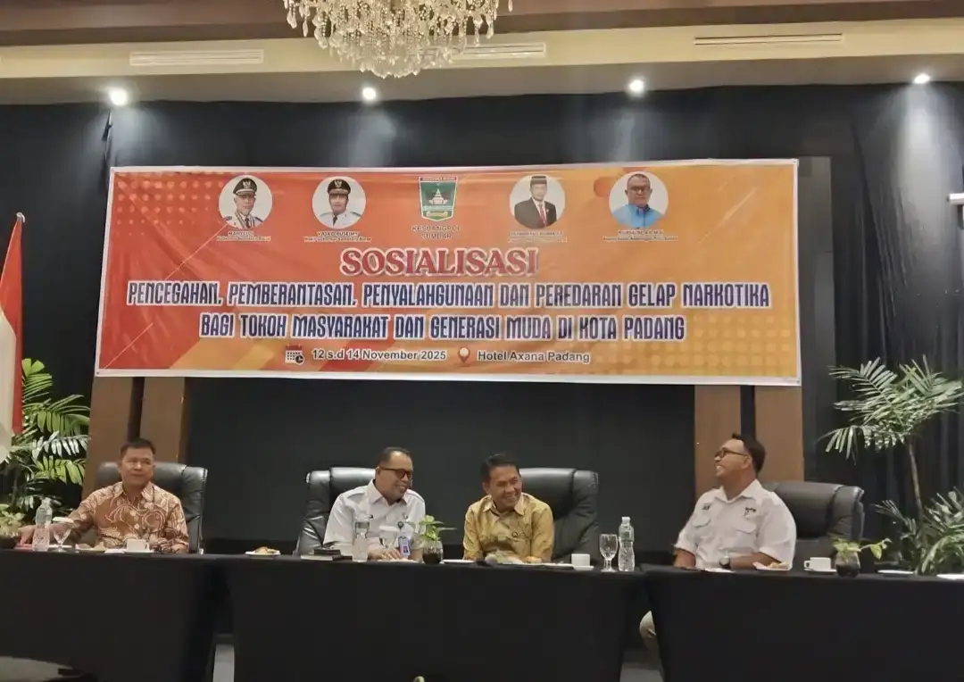 buka-bimtek-sosialisasi-p4gn,-evi-yandri-rajo-budiman-serukan-perang-terhadap-narkoba buka-bimtek-sosialisasi-p4gn,-evi-yandri-rajo-budiman-serukan-perang-terhadap-narkoba