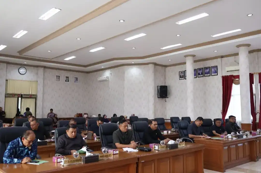 dprd-apresiasi-komitmen-pemko-payakumbuh-memperkuat-tata-kelola-dan-menekan-potensi-kebocoran-pendapatan-daerah dprd-apresiasi-komitmen-pemko-payakumbuh-memperkuat-tata-kelola-dan-menekan-potensi-kebocoran-pendapatan-daerah