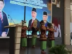 tim-madra-swara-man-2-padang-sambut-menteri-agama-dengan-tari-pasambahan