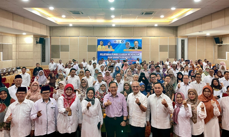 225-dosen-ppg-unp,-guru-pamong-dan-kepsek-ikuti-tot-growth-mindset-coach-bersama-prof-djohan-yoga 225-dosen-ppg-unp,-guru-pamong-dan-kepsek-ikuti-tot-growth-mindset-coach-bersama-prof-djohan-yoga