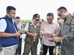 bantuan-presiden-untuk-sumbar-didistribusikan,-wagub-vasko-pastikan-tidak-ada-yang-menumpuk