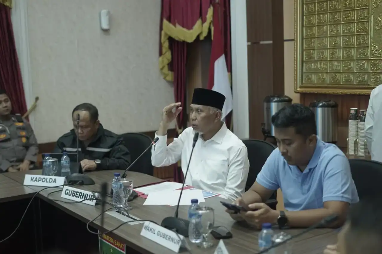 gubernur-dan-forkopimda-sepakati,-penguatan-data-dan-akses-darurat-jadi-prioritas-penanganan-bencana-di-sumbar