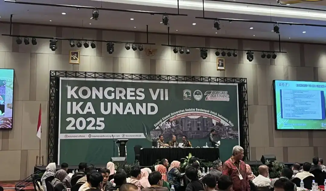 drama-kongres-ika-unand:-rustian-legowo-mundur,-persaingan-caketum-semakin-ketat
