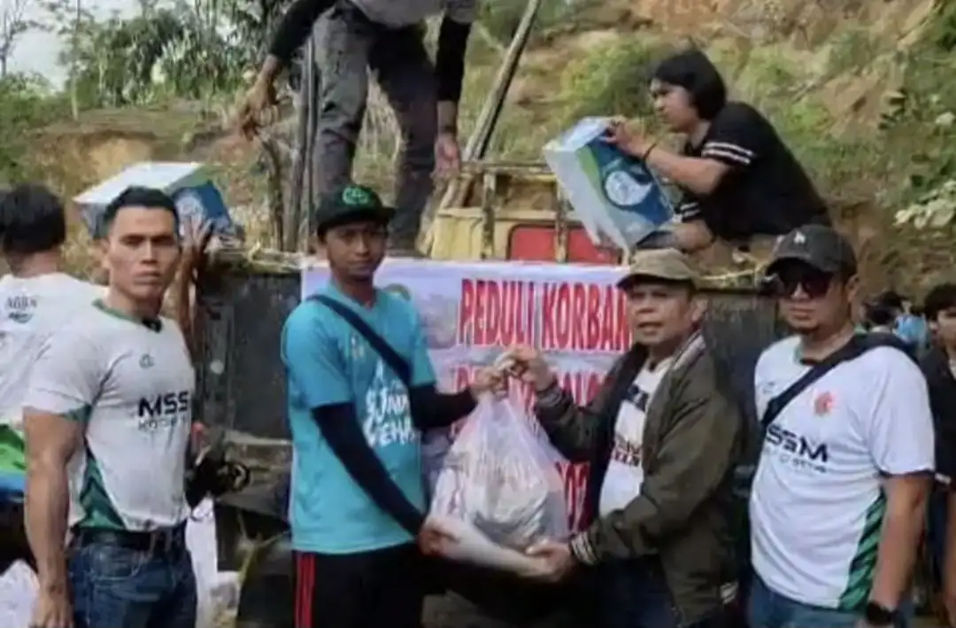 ksmr-perkuat-solidaritas-minang,-salurkan-bantuan-hingga-ke-daerah-terpencil