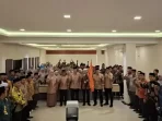 bupati-hendrajoni-lepas-kafilah-pessel-menuju-mtq-ke-xli-tingkat-sumbar-di-bukittinggi