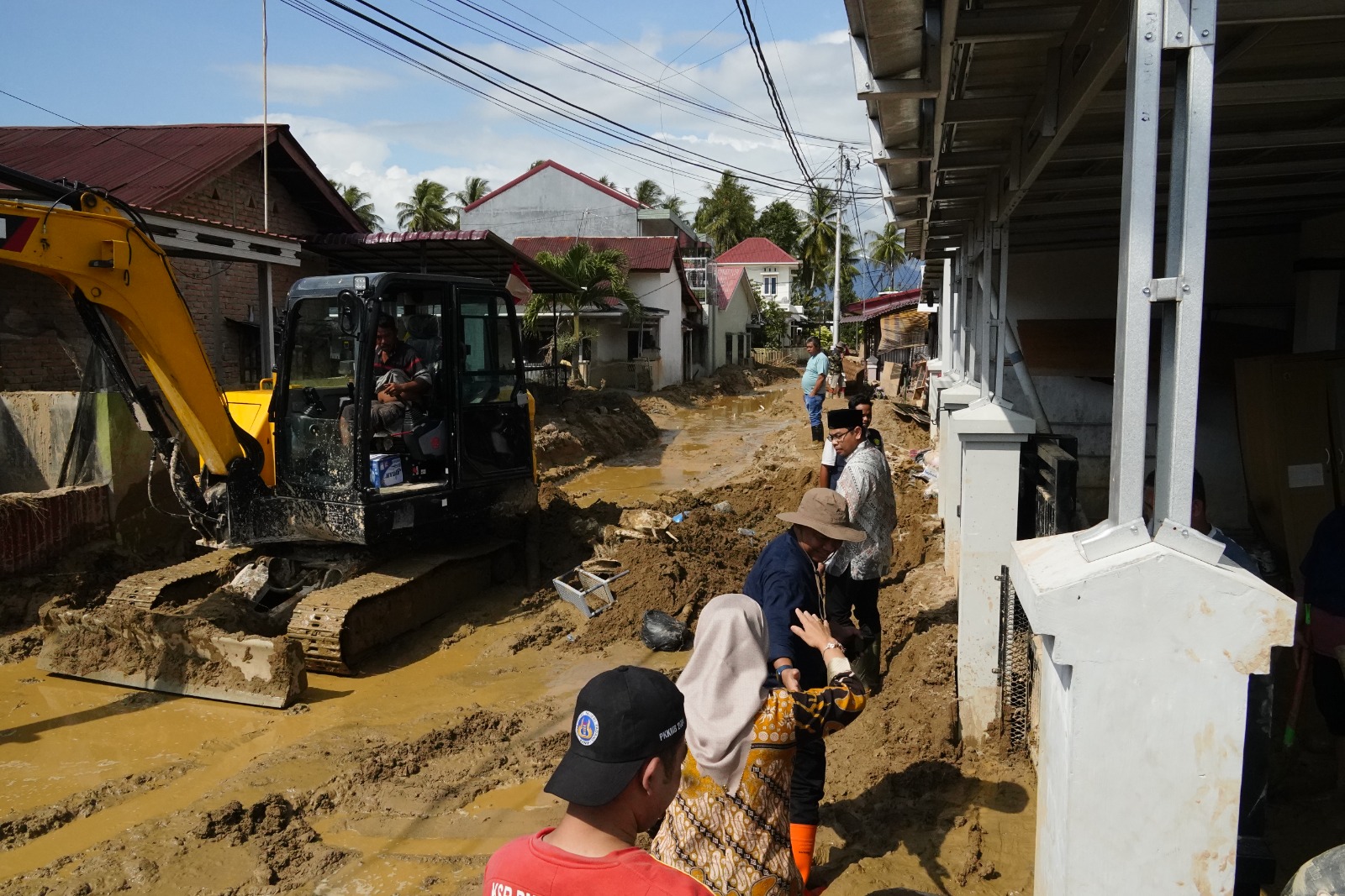 pt-len-gerakkan-seluruh-anggota-holding-percepat-penyaluran-bantuan