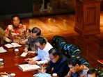 panggil-sejumlah-menteri-ke-hambalang, presiden-prabowo-bahas-percepatan-penanganan-bencana-dan-libur-akhir-tahun