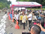 presiden-prabowo-tinjau-langsung-jalan-nasional-putus-di-lembah-anai