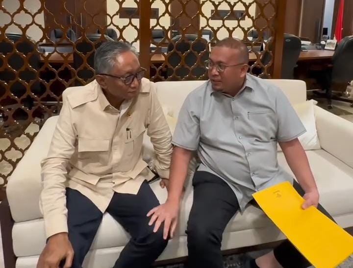 andre-rosiade-kawal-rp1,2-triliun-dana-perbaikan-20-jalan-rusak-pascabencana-sumbar andre-rosiade-kawal-rp1,2-triliun-dana-perbaikan-20-jalan-rusak-pascabencana-sumbar