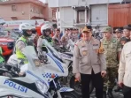 wali-kota-pekanbaru-pimpin-apel-operasi-lilin-2025,-kerahkan-1.521-personel-gabungan