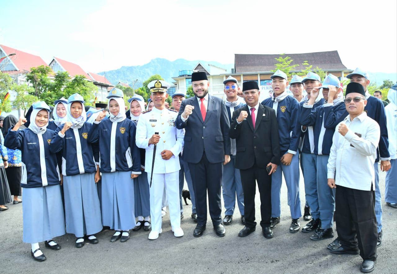 wako-fadly-amran-bacakan-amanat-presiden-di-upacara-peringatan-hari-bela-negara