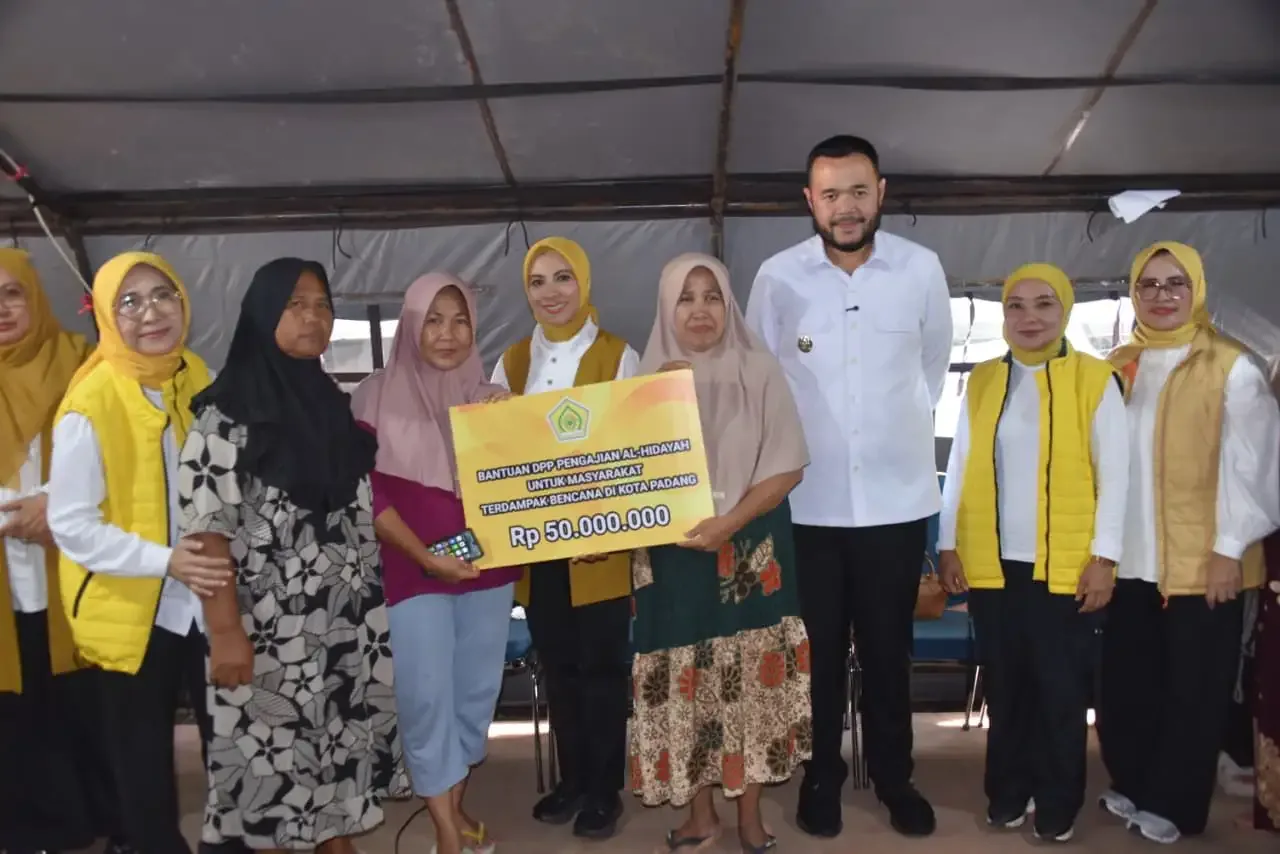 pemko-padang-terima-bantuan-untuk-korban-bencana-dari-kementerian-esdm