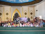 um-sumatera-barat-obati-trauma-anak-anak-korban-banjir-padang