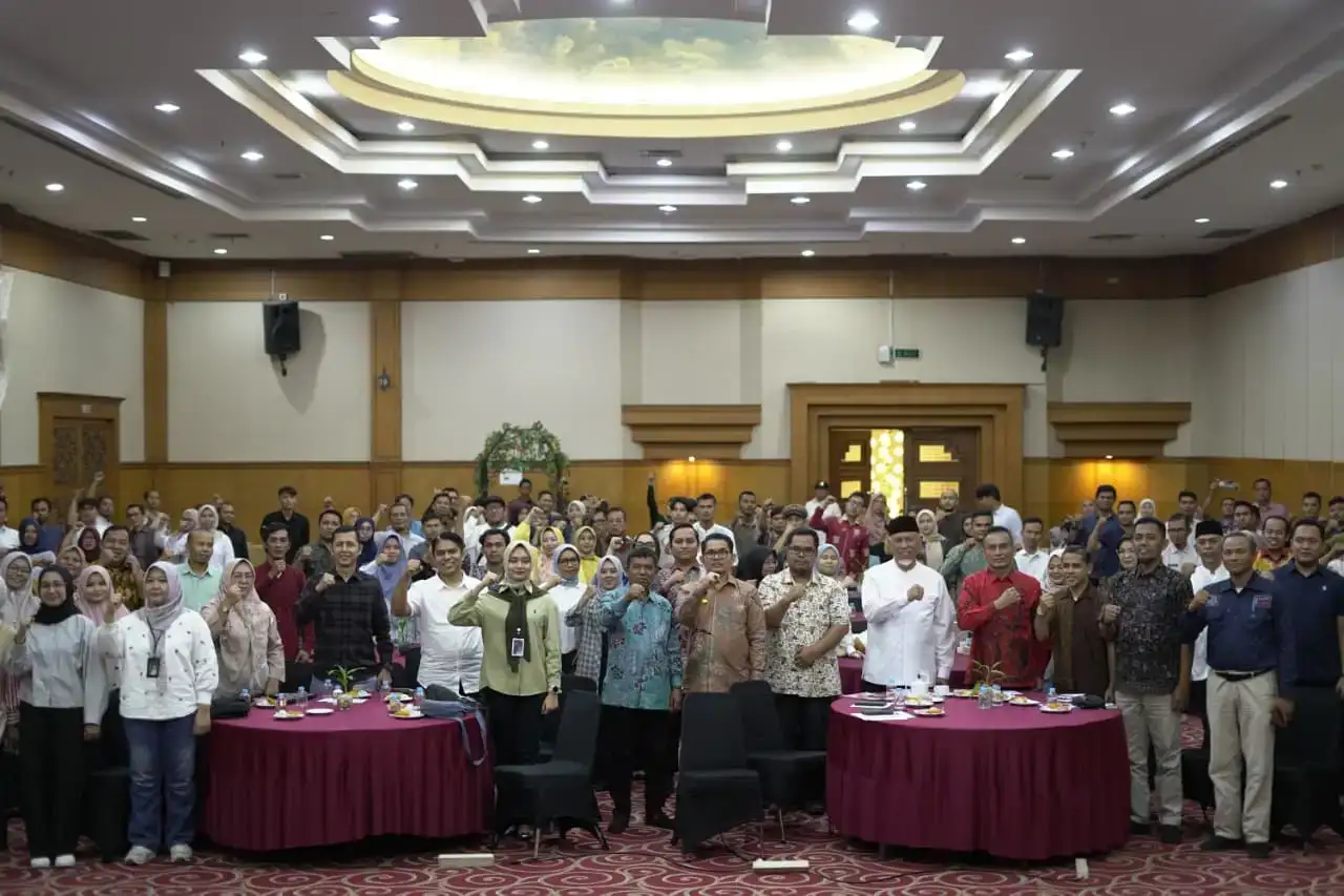 gubernur-mahyeldi-ajak-satgas-koperasi-merah-putih-teladani-nilai-perjuangan-bung-hatta