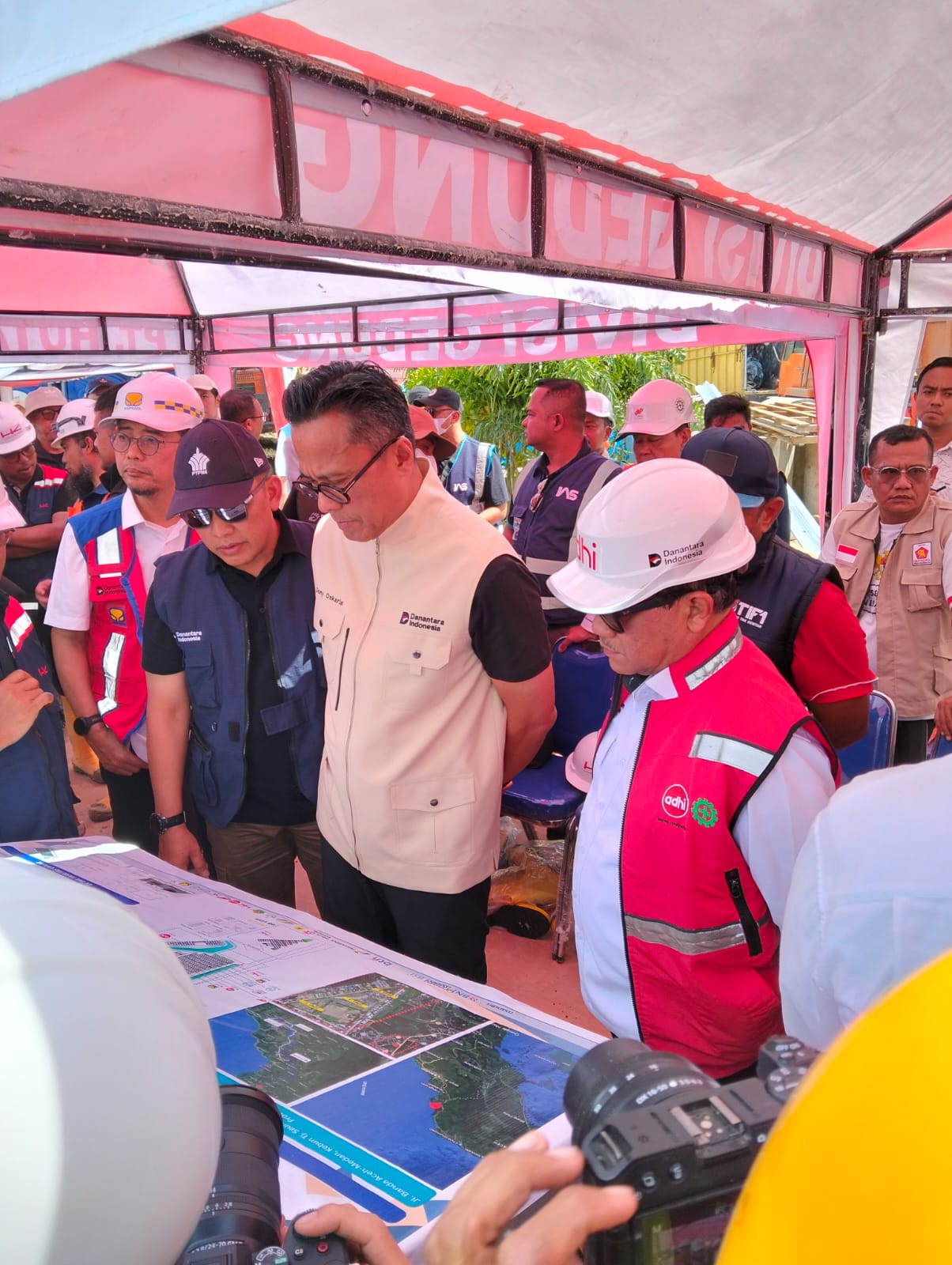 coo-danantara-dony-oskaria-pastikan-huntara-terbaik-di-aceh-tamiang coo-danantara-dony-oskaria-pastikan-huntara-terbaik-di-aceh-tamiang