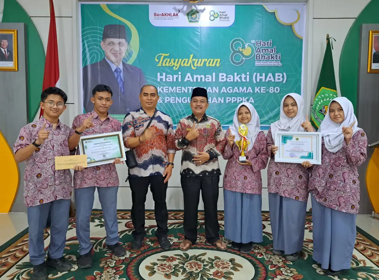 siswa-man-2-padang-raih-juara-i-lomba-film-ekoteologi-se-sumbar
