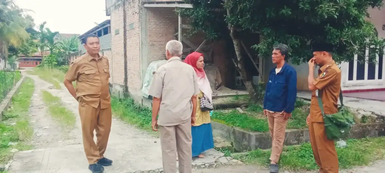 wakil-wali-kota-pekanbaru-tinjau-jalan-rusak-di-manyar-sakti-dan-balam-sakti