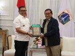 wako-bukittinggi-temui-gubernur-dki-jakarta,-bahas-status-daerah-khusus-dan-hibah-sarpras