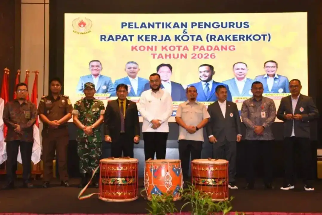 koni-padang-dilantik,-wako-fadly-amran-siap-suskseskan-porprov-sumbar-tahun-2026