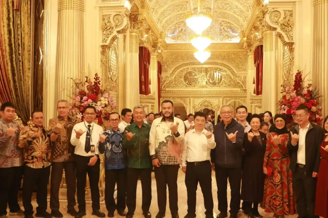 fadly-amran-:-padang-pacu-progul-beasiswa-luar-negeri,-jalin-kerja-sama-pendidikan-dengan-guangdong