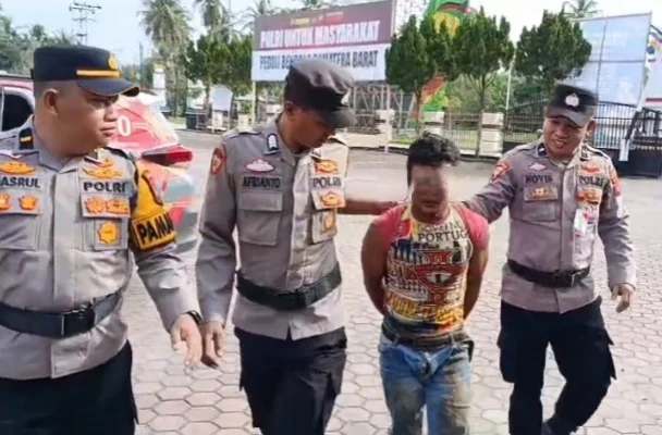warga-tangkap,-polisi-amankan-pelaku-curanmor-di-padang-pariaman