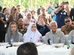 percepat-pemulihan-korban-banjir,-nevi-zuairina-apresiasi-penyaluran-huntara-di-batang-anai