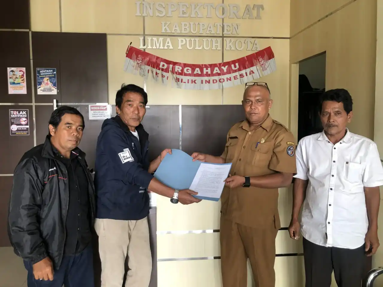 minta-hasil-audit-investigasi,-anak-nagari-sungai-kamuyang-datangi-inspektorat minta-hasil-audit-investigasi,-anak-nagari-sungai-kamuyang-datangi-inspektorat
