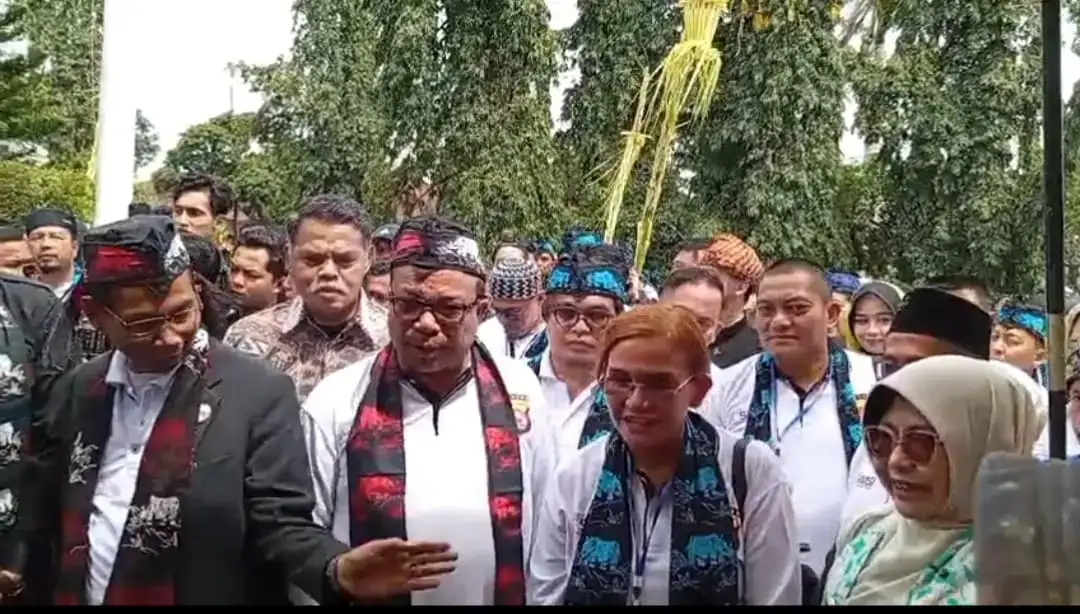 bupati-pandeglang-hingga-wagub-banten-apresiasi-hpn-2026,-jamu delegasi-smsi-di-rumah-dinas
