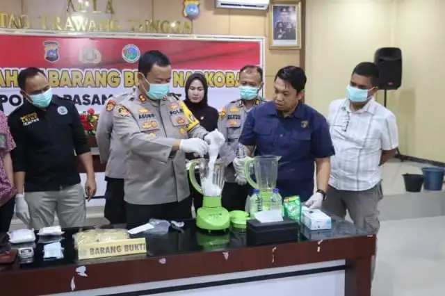 polres-pasbar-musnahkan-ratusan-gram-narkotika-jenis-sabu-sabu-hasil-operasi-antik-singgalang-2026