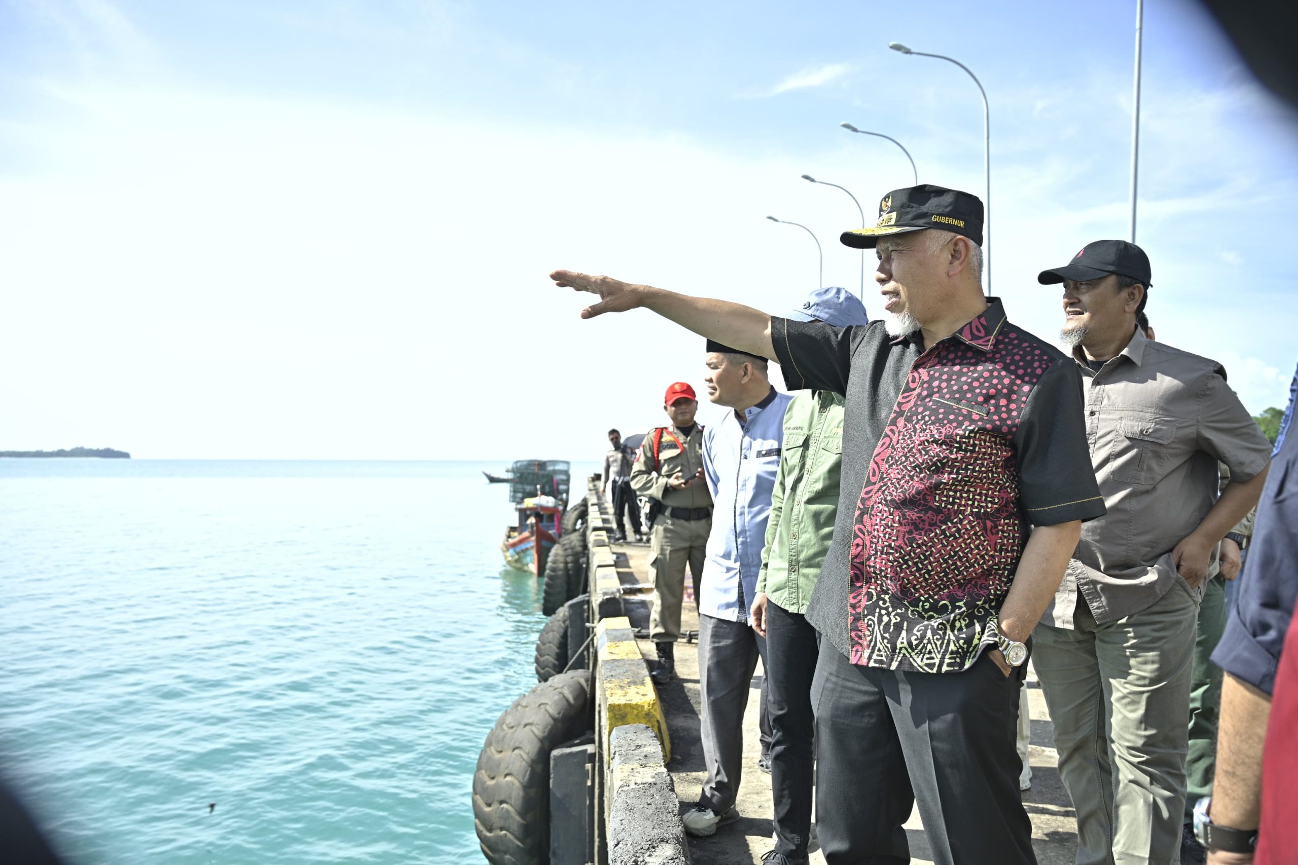 pemprov-sumbar-terima-rp83-miliar-dari-kemenhub-untuk-pengembangan-pelabuhan-teluk-tapang pemprov-sumbar-terima-rp83-miliar-dari-kemenhub-untuk-pengembangan-pelabuhan-teluk-tapang
