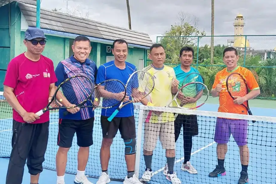 pelti-sumbar-vs-padang-remis,-besok-tenis-eksekutif-di-lapangan-tenis-sekora-digeber