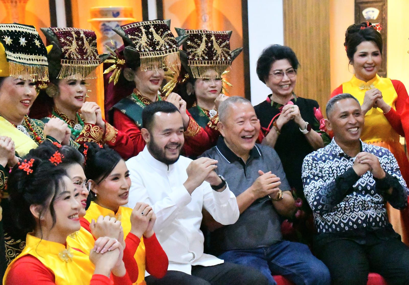 wako-fadly-amran-buka-bazar-hbt-whbt,-panitia-targetkan-300-kantong-darah wako-fadly-amran-buka-bazar-hbt-whbt,-panitia-targetkan-300-kantong-darah