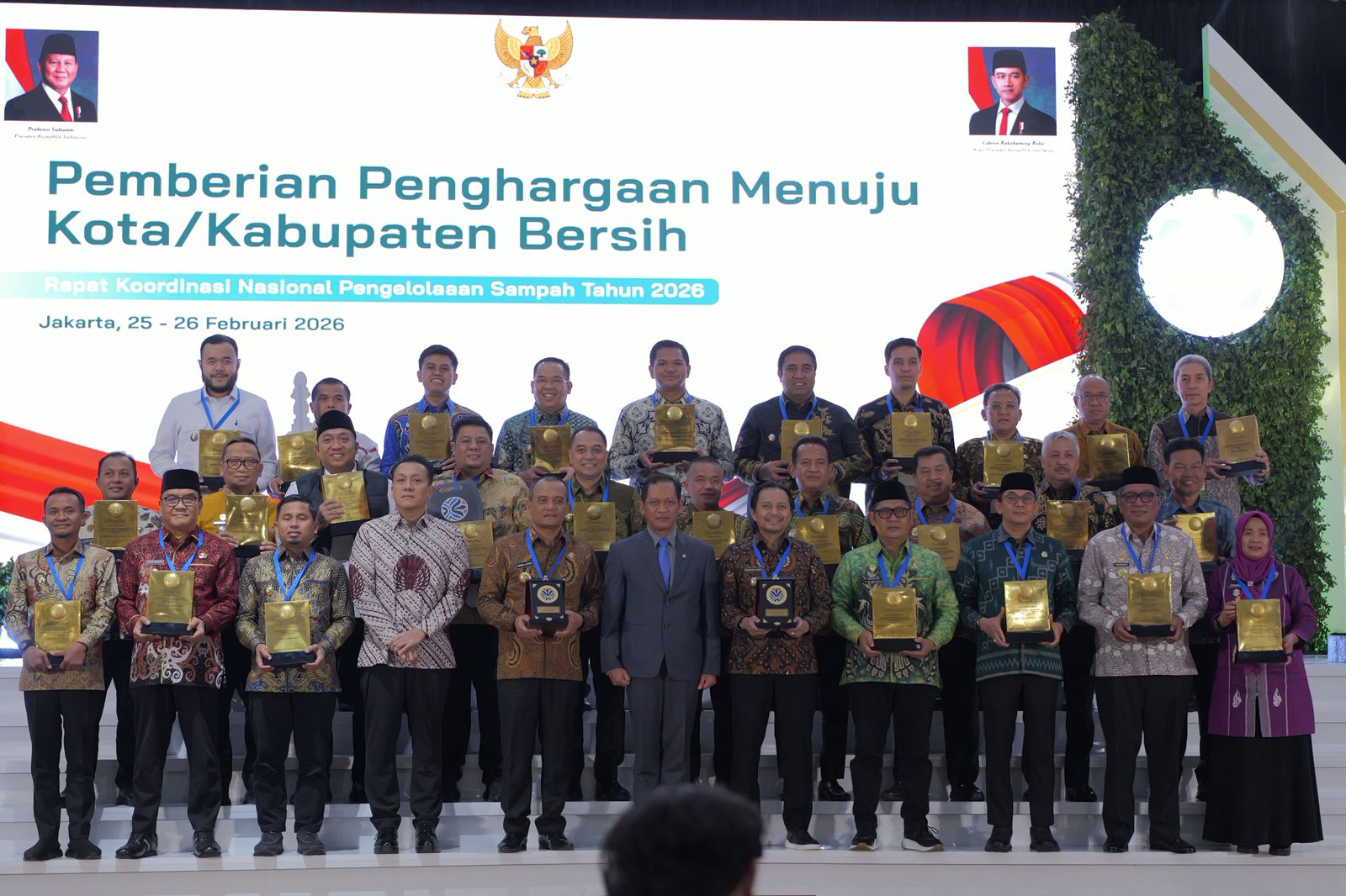rakornas-pengelolaan-sampah,-kota-padang-tempati-peringkat-8-nasional