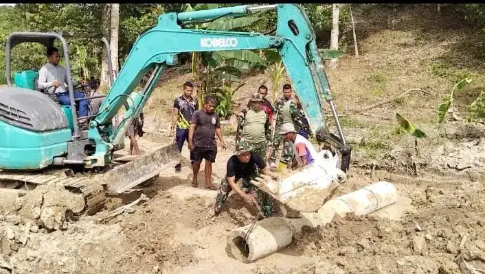 pembukaan-jalan-baru-tmmd-ke-127-masuk-tahap-pemasangan-gorong-gorong pembukaan-jalan-baru-tmmd-ke-127-masuk-tahap-pemasangan-gorong-gorong