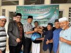 wakil-walikota-payakumbuh-serahkan-puluhan-paket-sembako-untuk-fakir-miskin-dan-duafa-jamaah-masjid-baiturrahmah