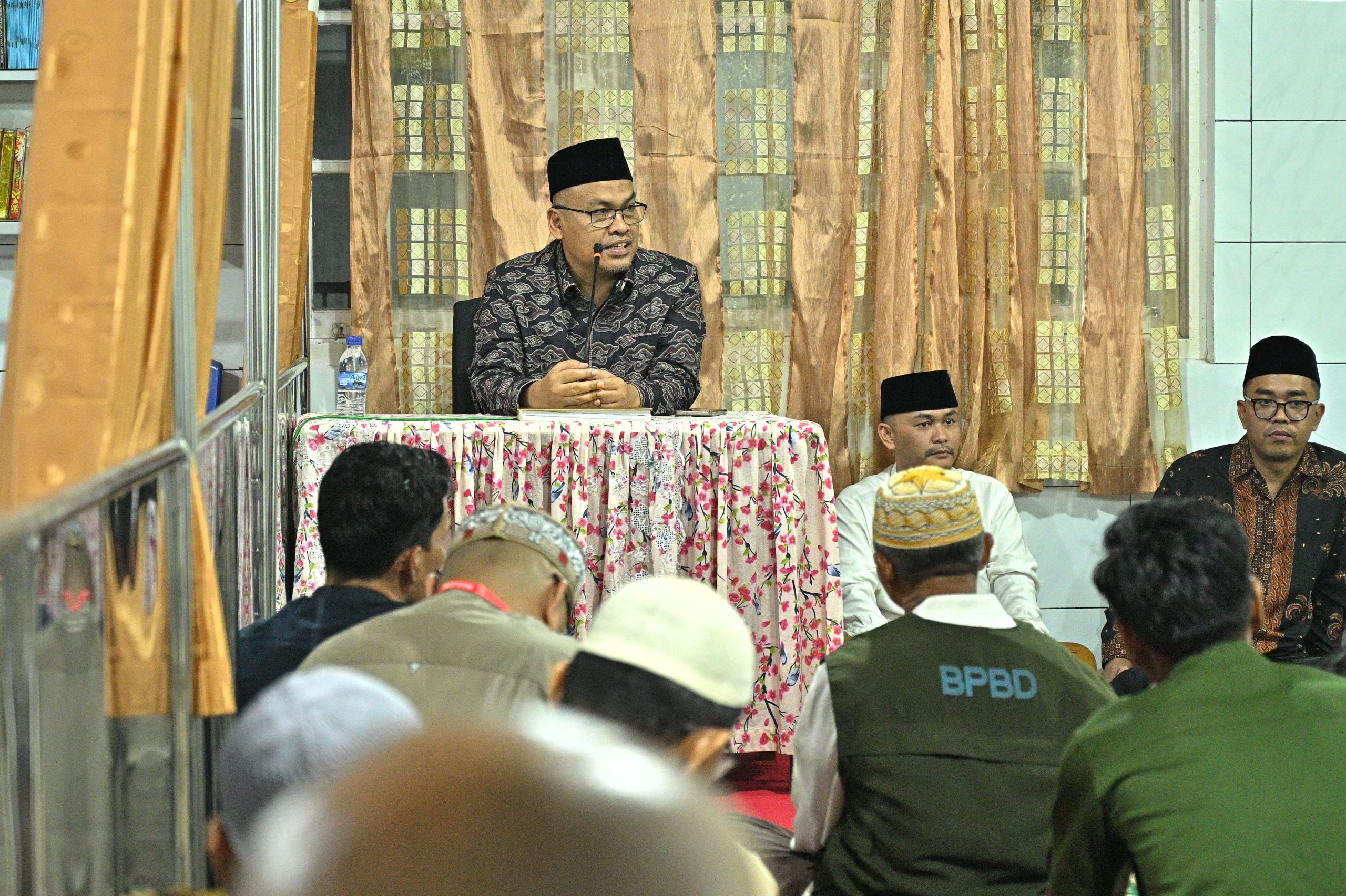safari-ramadan-di-padang-panjang,-sekda-sumbar-tekankan-penguatan-pendidikan-berkarakter safari-ramadan-di-padang-panjang,-sekda-sumbar-tekankan-penguatan-pendidikan-berkarakter