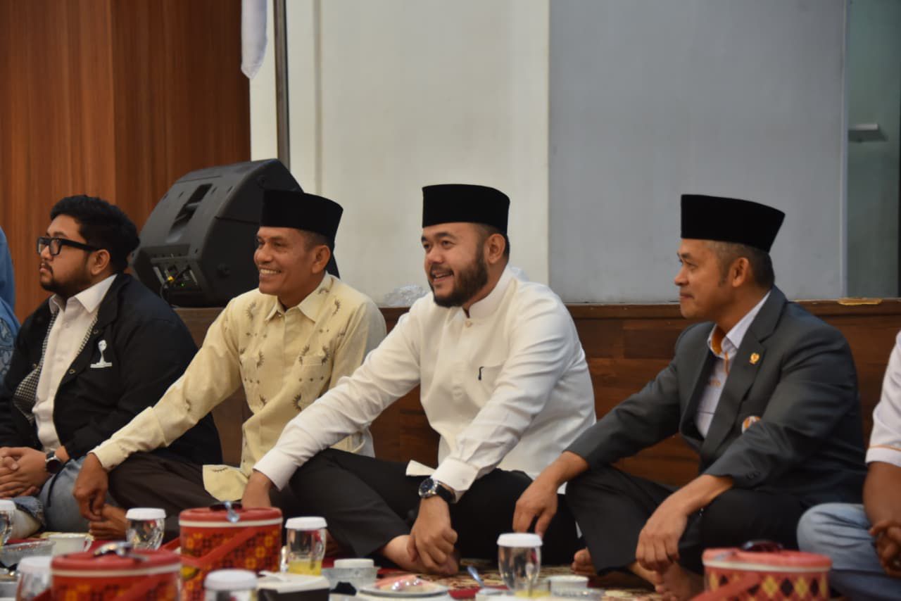 buka-puasa-bersama-koni-dan-kormi,-wako-fadly-amran-komit-sukseskan-porprov-2026 buka-puasa-bersama-koni-dan-kormi,-wako-fadly-amran-komit-sukseskan-porprov-2026