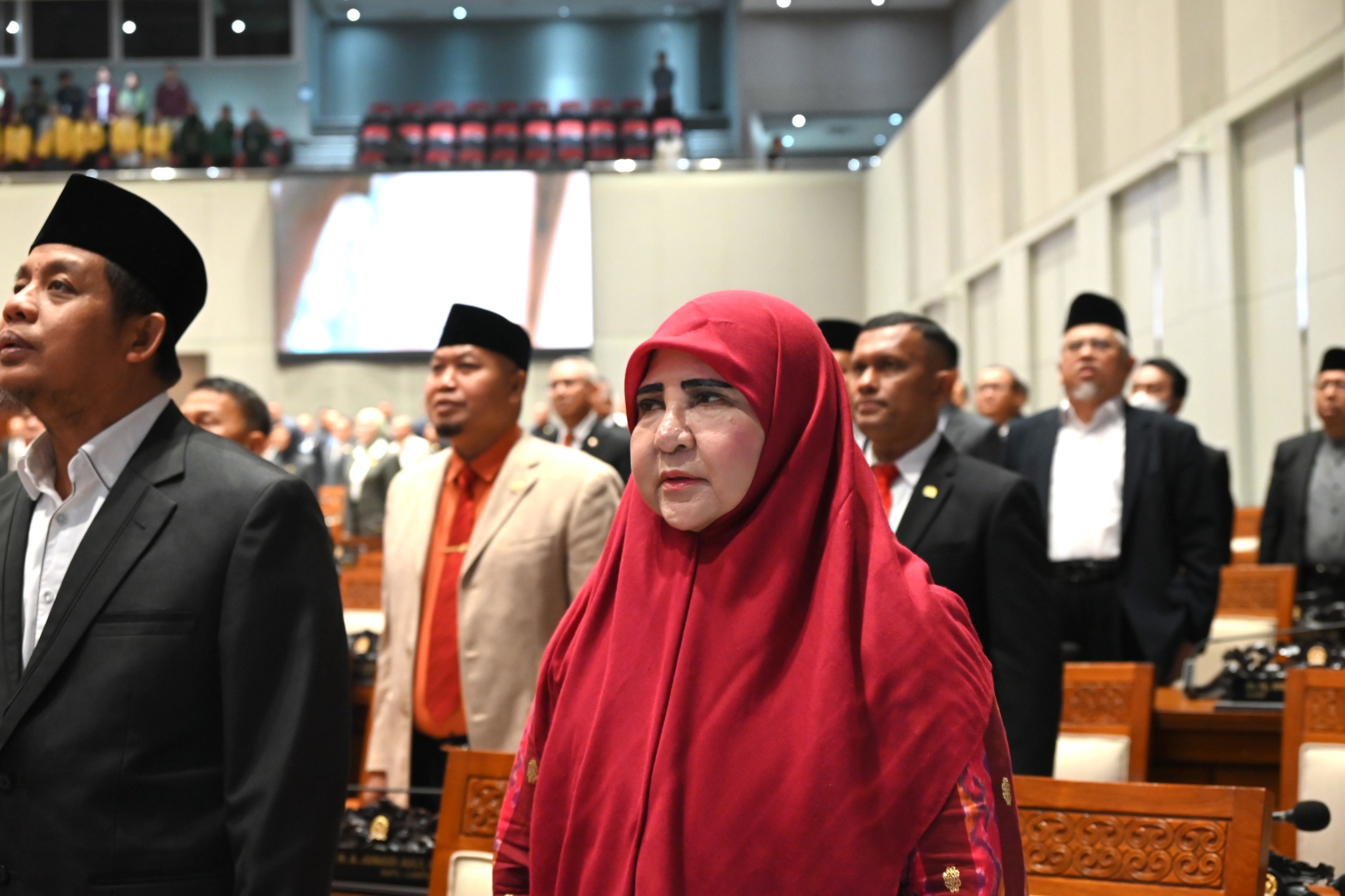 nevi-zuairina:-wacana-wfh-untuk-hemat-bbm-perlu-diimbangi-strategi-ketahanan-energi-nasional nevi-zuairina:-wacana-wfh-untuk-hemat-bbm-perlu-diimbangi-strategi-ketahanan-energi-nasional