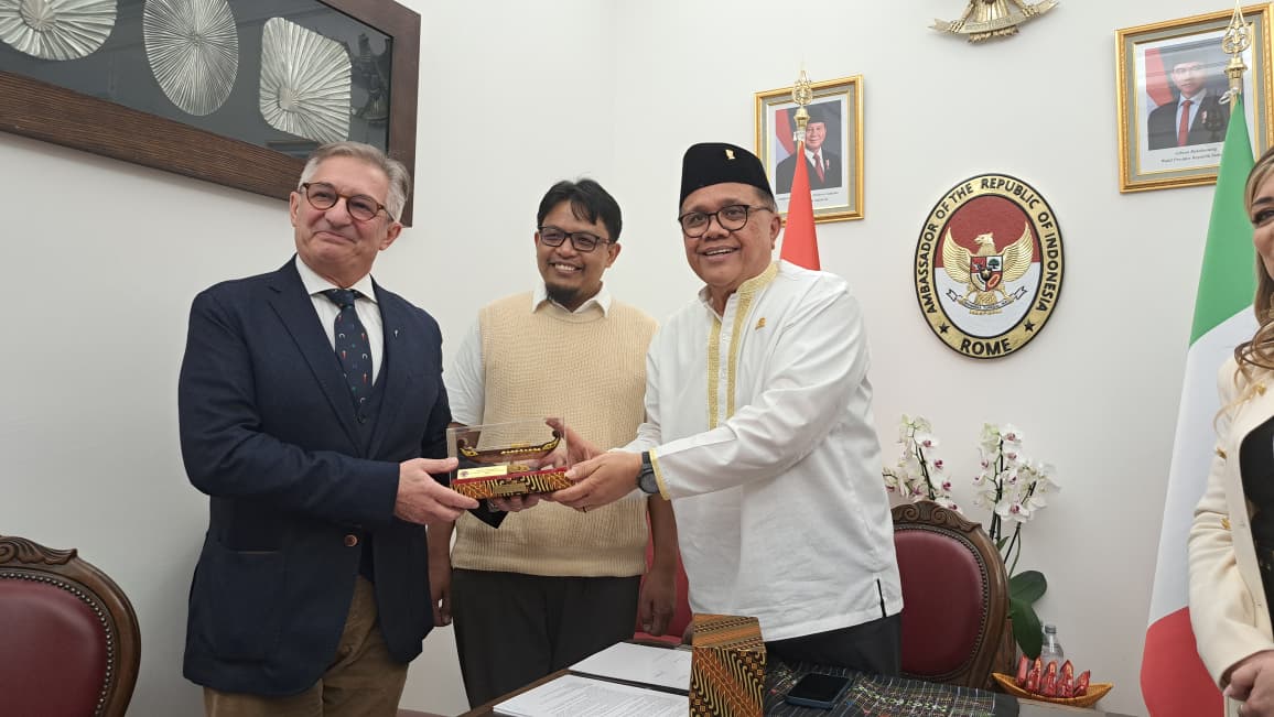 masuknya-ceo-alko-tandai-masuknya-kopi-sumbar-ke-milan-italia masuknya-ceo-alko-tandai-masuknya-kopi-sumbar-ke-milan-italia