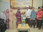 abdurrahman-ad-dakhil-lubis-peraih-juara-1-hafiz-indonesia-2026-mendapat-apresiasi-khusus-dari-gubernur-sumbar