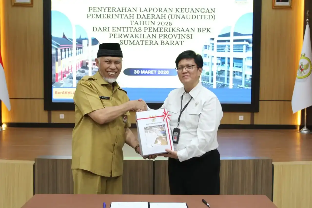 gubernur-mahyeldi-serahkan-lkpd-2025-ke-bpk,-tegaskan-komitmen-transparansi-dan-akuntabilitas-keuangan gubernur-mahyeldi-serahkan-lkpd-2025-ke-bpk,-tegaskan-komitmen-transparansi-dan-akuntabilitas-keuangan