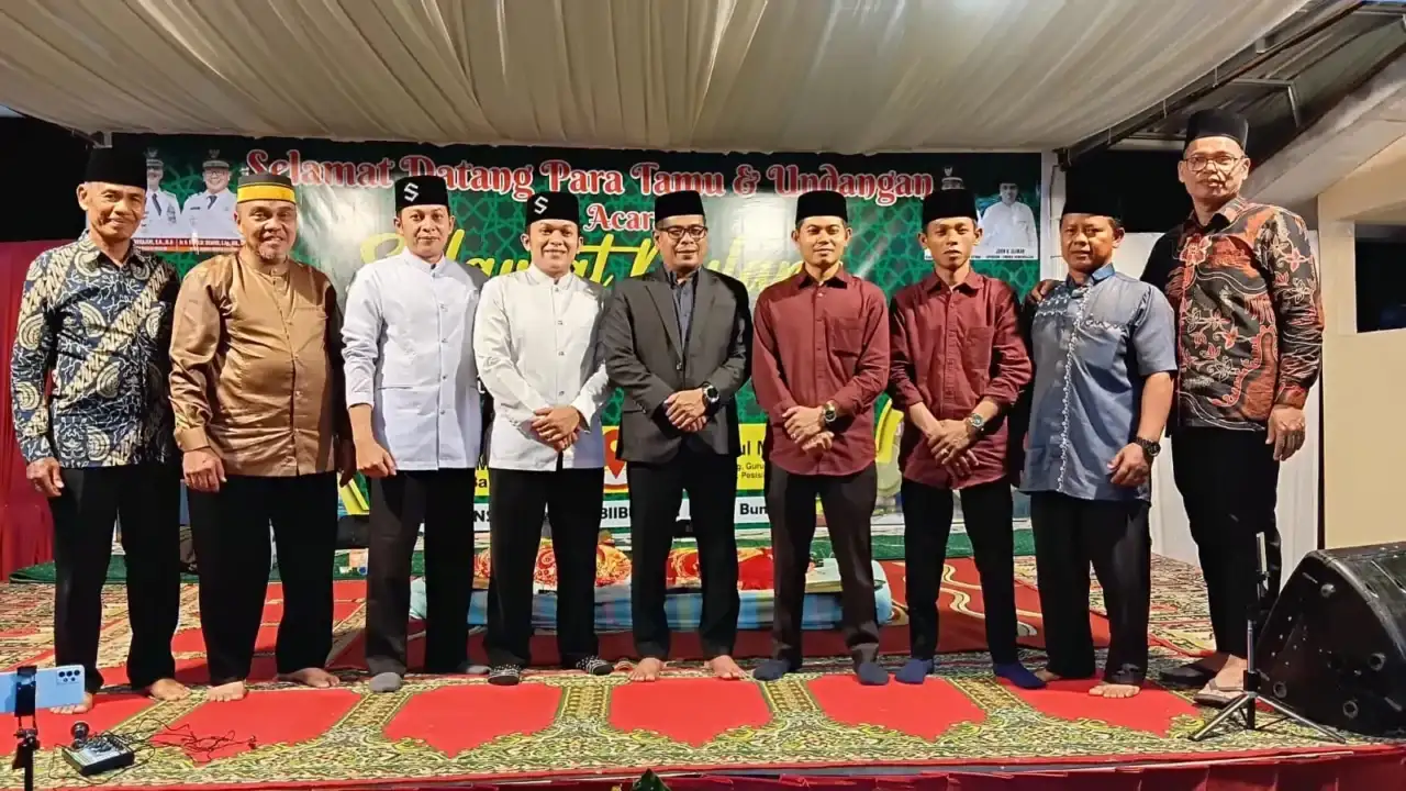 meriahkan-idul-fitri-1447-h-dan-tamatan-tadarus,-pengurus-masjid-baitul-mukmin-kampung-tengah-simpang-gelar-salawat-dulang meriahkan-idul-fitri-1447-h-dan-tamatan-tadarus,-pengurus-masjid-baitul-mukmin-kampung-tengah-simpang-gelar-salawat-dulang