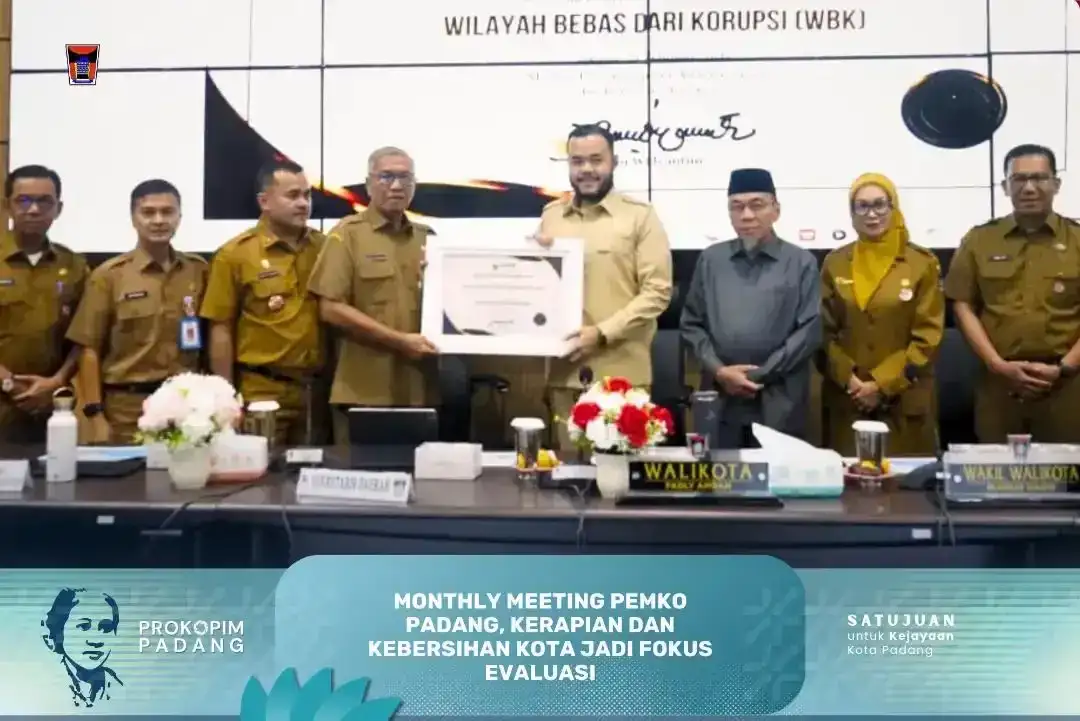 pimpin-monthly-meeting,-wako-fadly-amran-apresiasi-disnakerin-kota-padang-raih-wbk