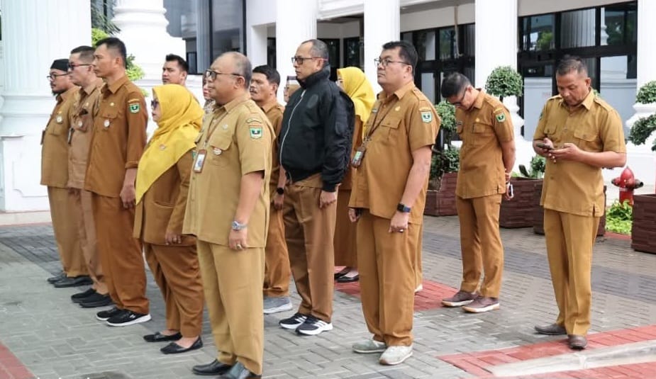 ismelda-jenreini-ajak-pegawai-dprd-sumbar-tingkatkan-profesionalisme